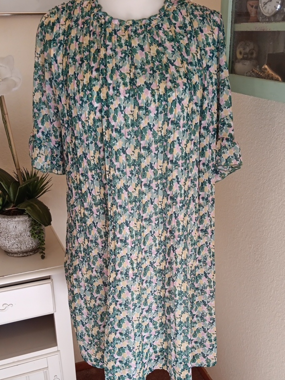 Melloday Pleated Floral Short-Sleeve Dress - Green/Yellow/Pink. Retro Print